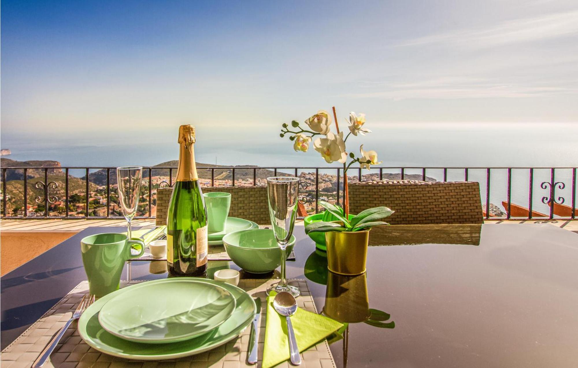 Nice Apartment In Cumbre Del Sol With Wifi Exterior foto